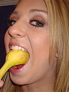 Adorable teen with great tits chokes on throbbing wang