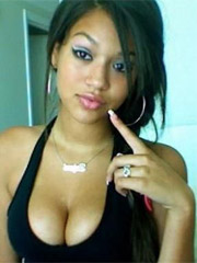 Cubo cum on those titties,