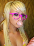 Homemade hot pics of stunning emo girls posing completely naked at home.