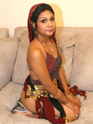 Indian girl fucked doggystyle &amp; givesblowjob