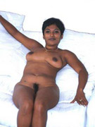 Exotic hairy indian spreading here