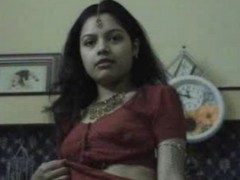 Indian college couple sucks and fucks