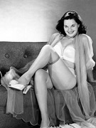 Some very hot busty naked vintage babe from the fifties