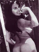 Retro sweetheart shagging and sucking two stiff peckers